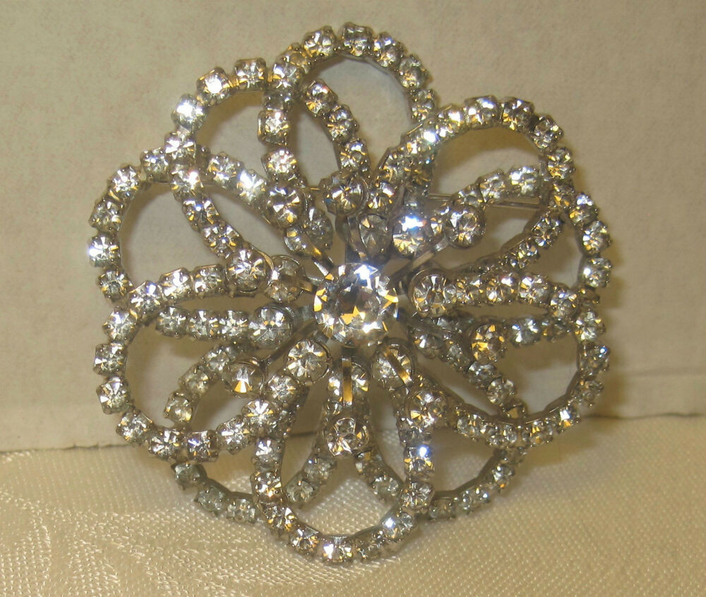 Brooches Jewelry
 Rhinestone Flower Sunburst Silvertone Pin Brooch