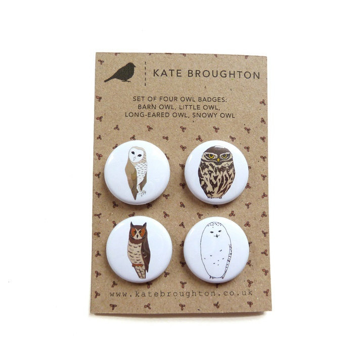 Brooches Packaging
 Owl pinback button badges set of four bird pins