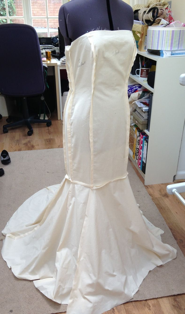 Build A Wedding Dress
 Fishtail wedding dress pattern the front