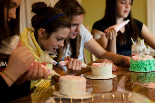 Cake Decorating Birthday Party
 A Cake Decorating Party The Sweetest Occasion — The