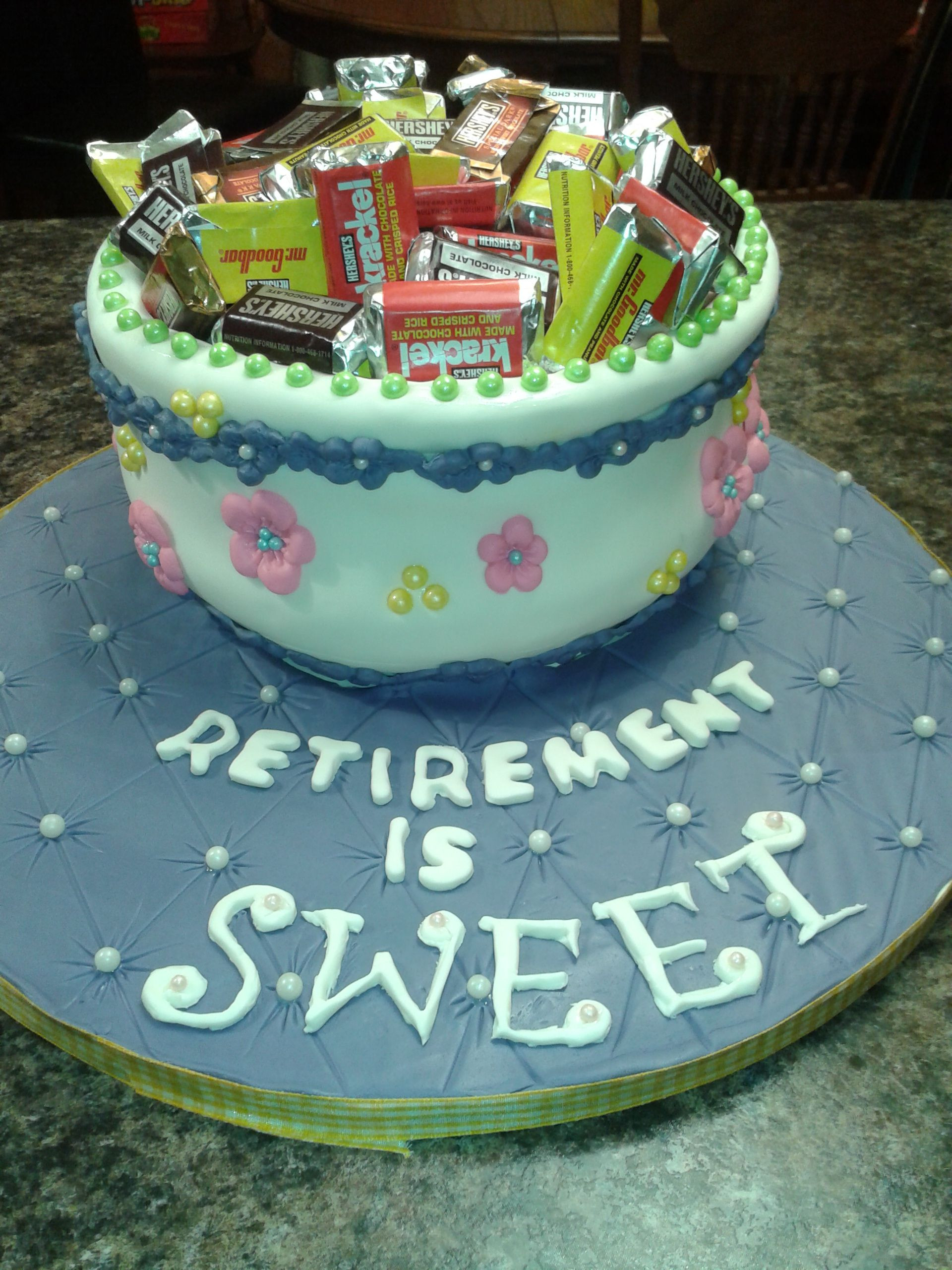 Cake Decorating Ideas For Retirement Party
 candy dish retirement cake