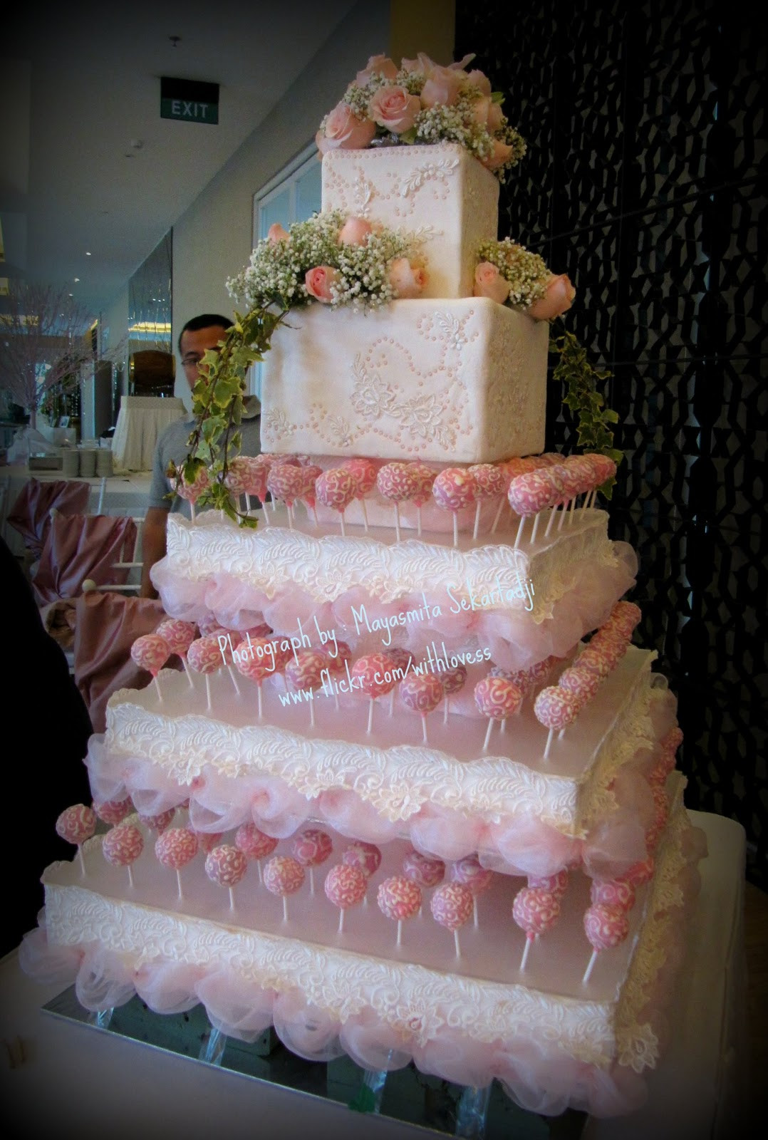 Cake Pop Wedding Cake
 Mayasmita s Food Stories Pink Wedding Cake Pops