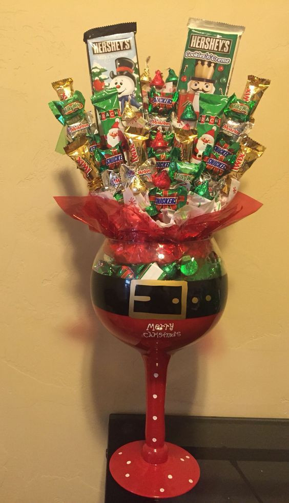 Candy Gift Baskets For Kids
 30 Creative Christmas Gifts for Teachers From Kids