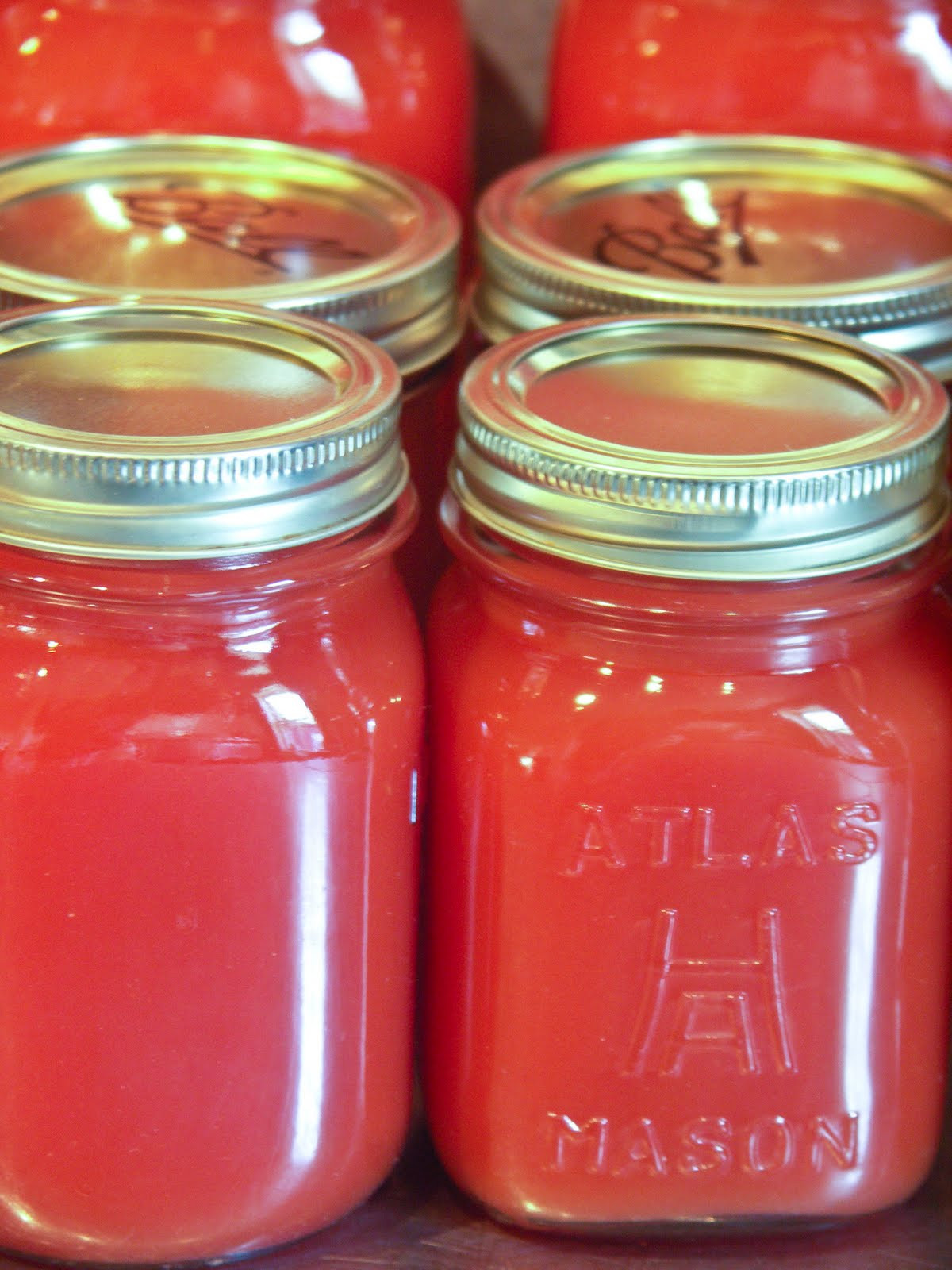 Canning Tomato Juice
 Oodlekadoodle Primitives CANNING WEEK TOMATO SOUP RECIPES