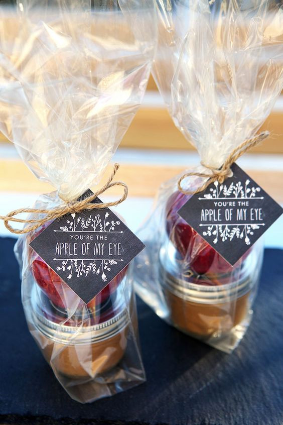 Caramel Apple Wedding Favors
 65 Bud savvy Apples Wedding Ideas for Fall Weddings