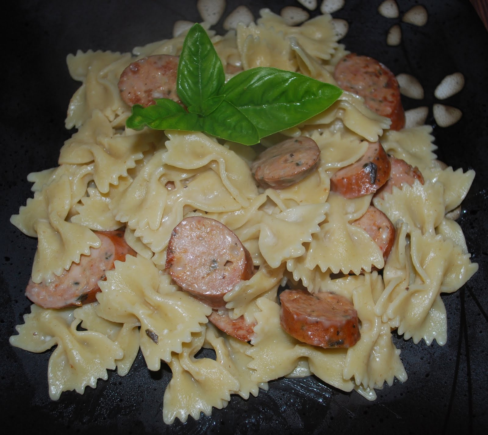 Casual Gourmet Chicken Sausage
 Pasta with Tomato Basil and Mozzarella Cheese Chicken