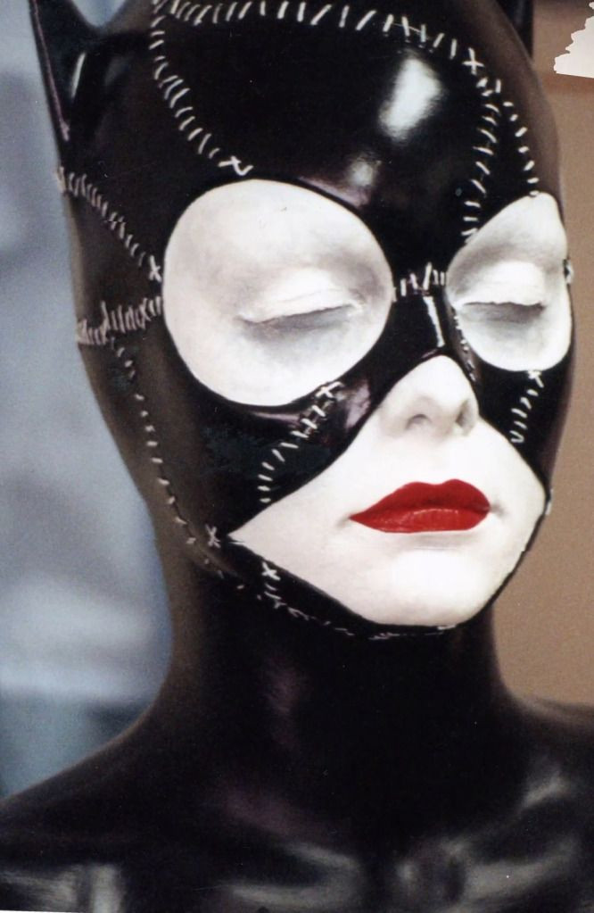 Catwoman Mask DIY
 Catwoman costume Batman Returns & TV