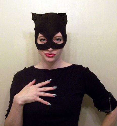 Catwoman Mask DIY
 How to Make a Catwoman Mask