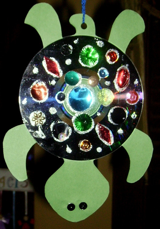 Cd Craft Ideas For Kids
 Hanging CD Turtle