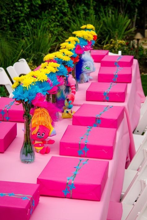 Centerpiece For Kids Party
 Pin on trollzz