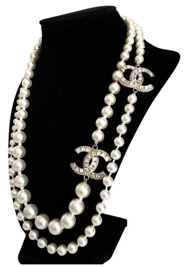 Chanel Necklace Price
 Chanel Price Dropped New Pearl Crystal Cc Long Gold