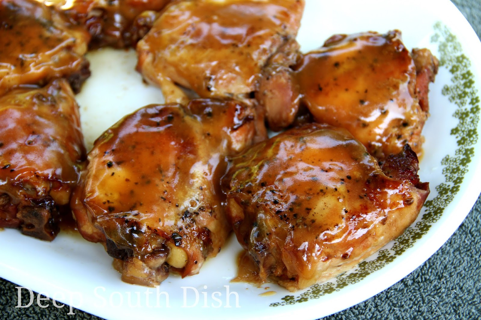 Chicken Thighs In Slow Cooker
 Deep South Dish Slow Cooker Brown Sugar Chicken