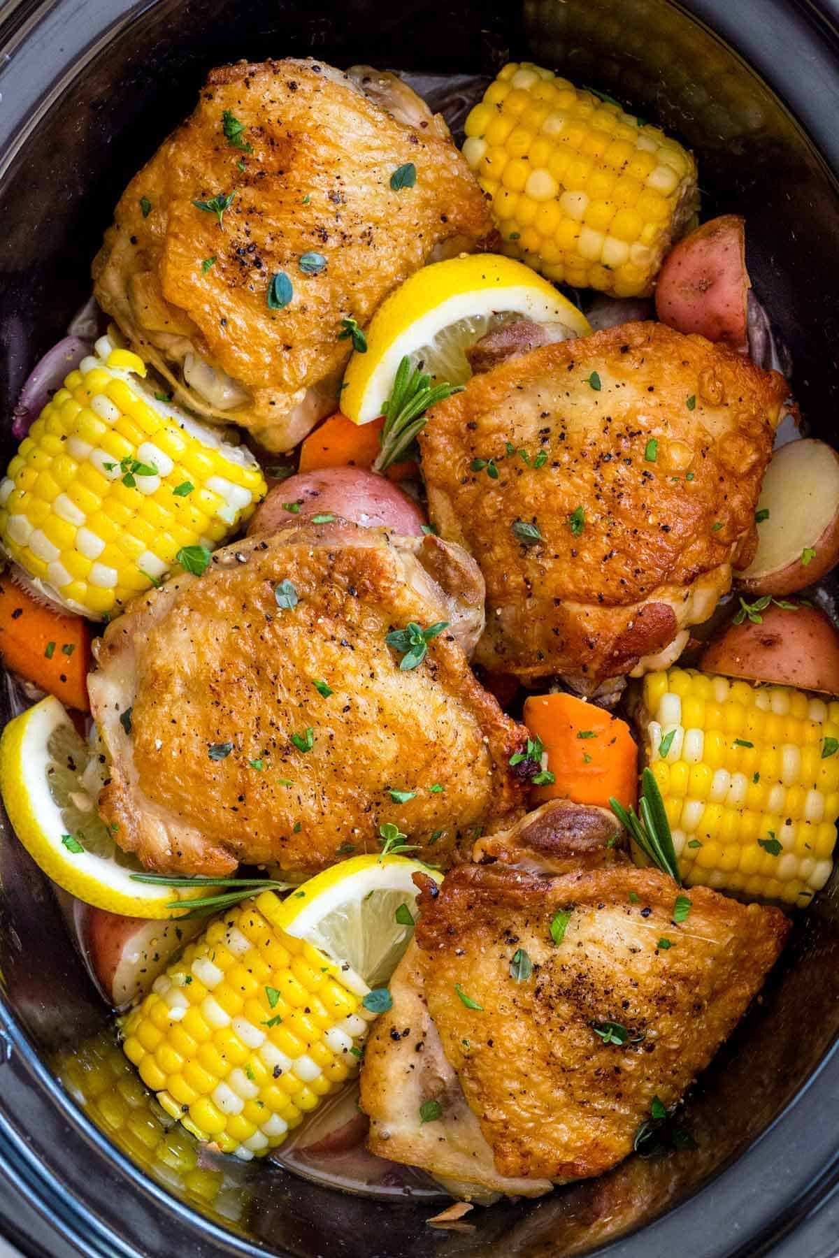 Chicken Thighs In Slow Cooker
 Slow Cooker Chicken Thighs with Ve ables Jessica Gavin