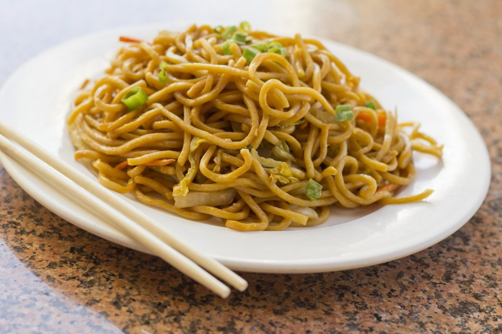 Chinese Noodle Recipes
 10 Easy Chinese Noodle Dishes – yumyumutensils