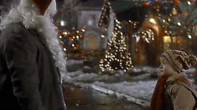 Christmas Alone Quotes
 12 Really Funny Christmas Movie Quotes