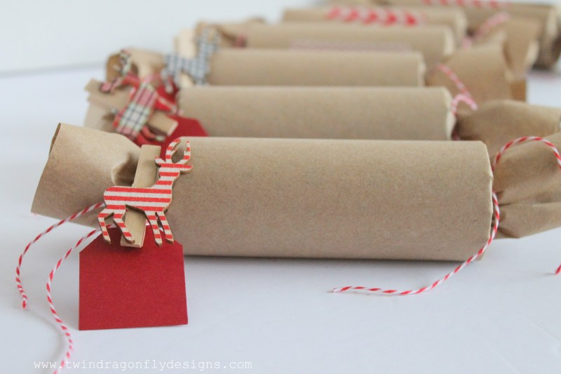 Christmas Cracker DIY
 DIY Holiday Cracker Dragonfly Designs