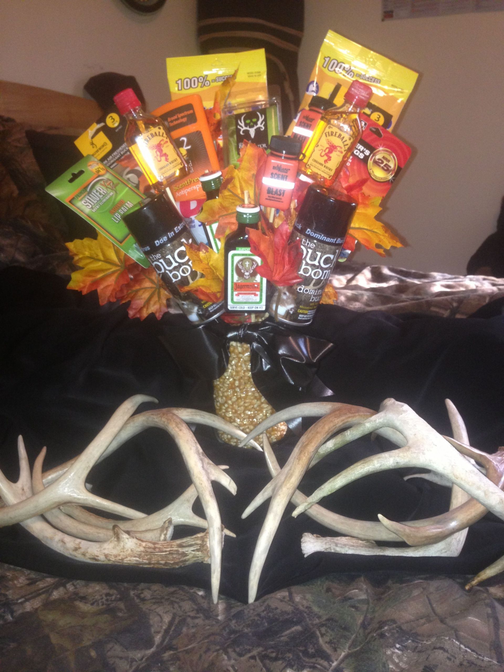 Christmas Gift Ideas For Hunters
 Will have to do this for my husbands B Day Super cute