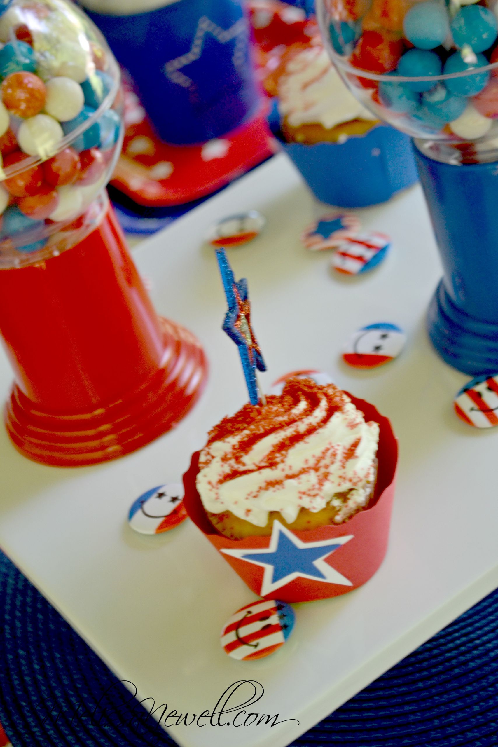 Christmas In July Party Ideas For Adults
 Adult and Kid July 4th Tablescape Ideas