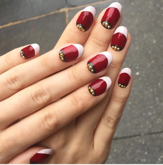 Christmas Nail Colors
 The Best Christmas Nail Art From Instagram