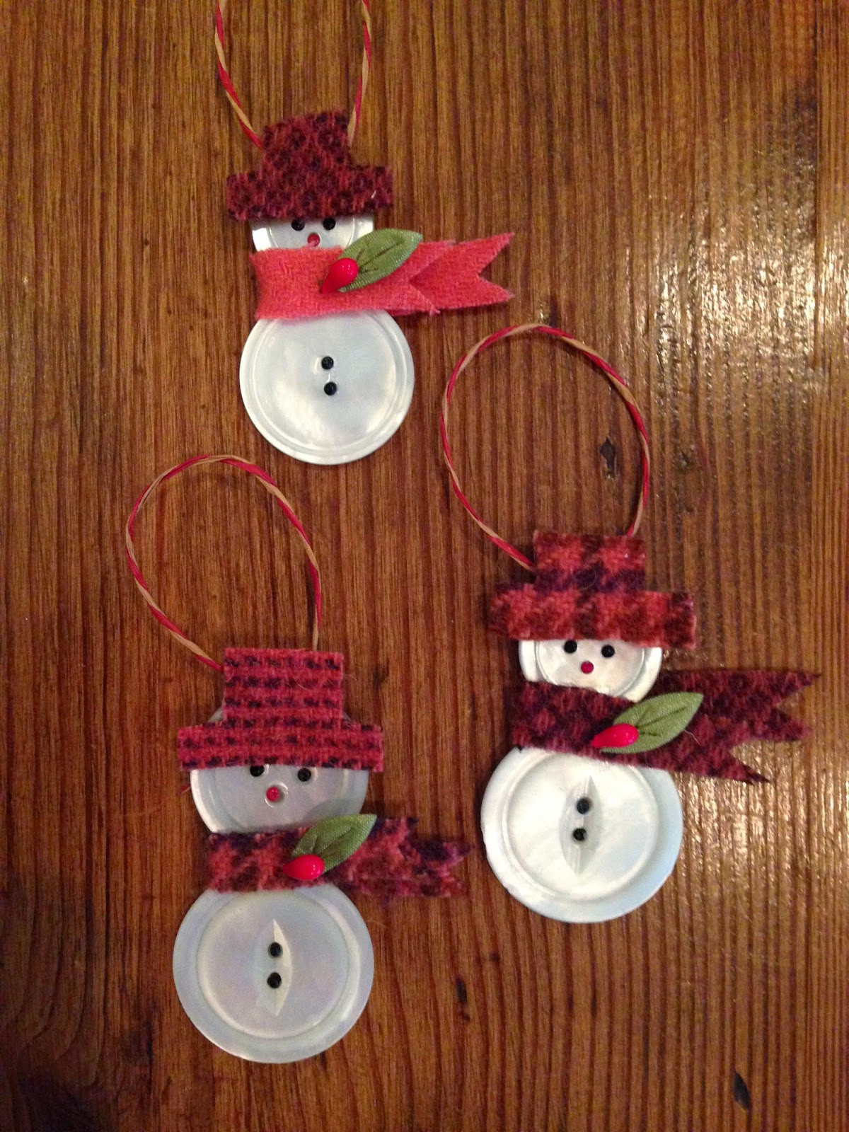 Christmas Ornament Craft Ideas
 button snowmen a tutorial Knitionary