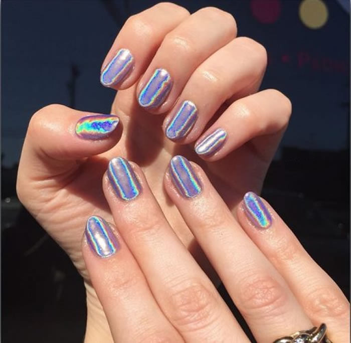 Chrome Nail Colors
 6 Trending Chrome Nail Polish Ideas You Can’t Miss