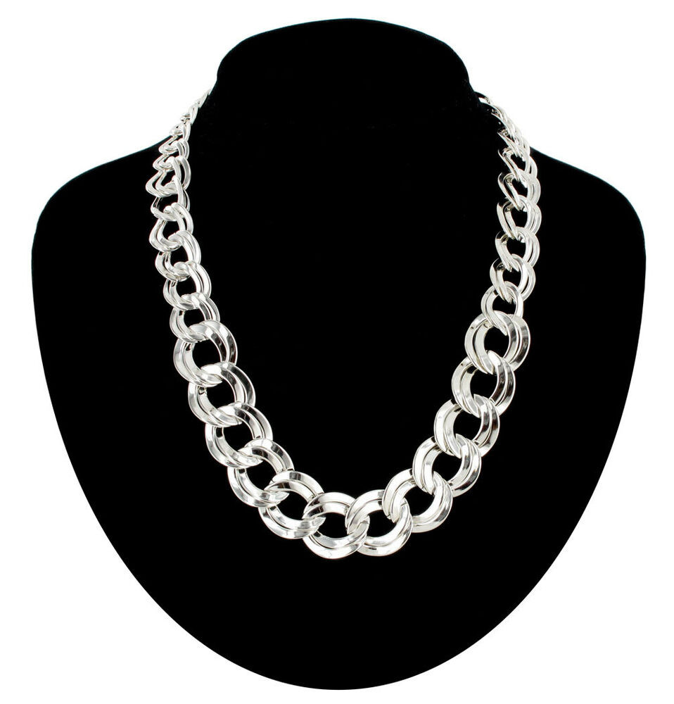 Chunky Chain Necklace
 Ky & Co Sterling Silver Pl Graduated Chunky Link Circle