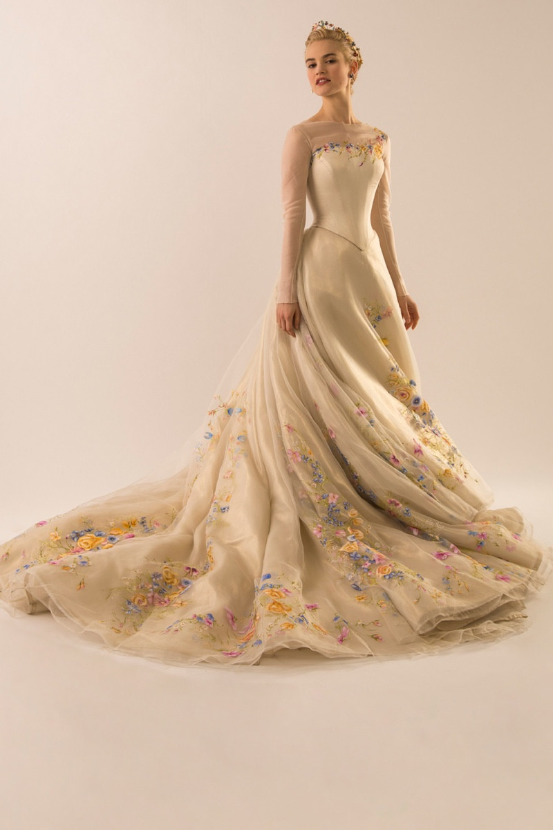 Cinderella Wedding Gowns
 Scarlet Wilson The Fun of the Wedding Dress Jane Porter