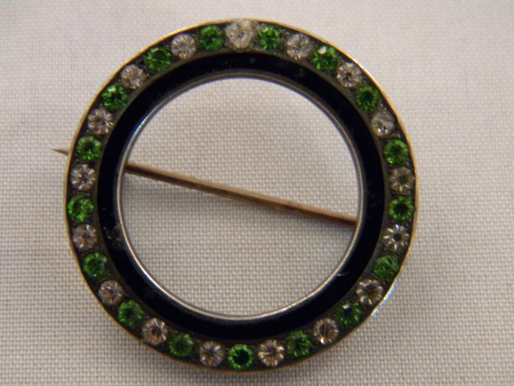 Circle Pins
 VINTAGE STERLING SILVER CIRCLE PIN BROOCH W GREEN & CLEAR