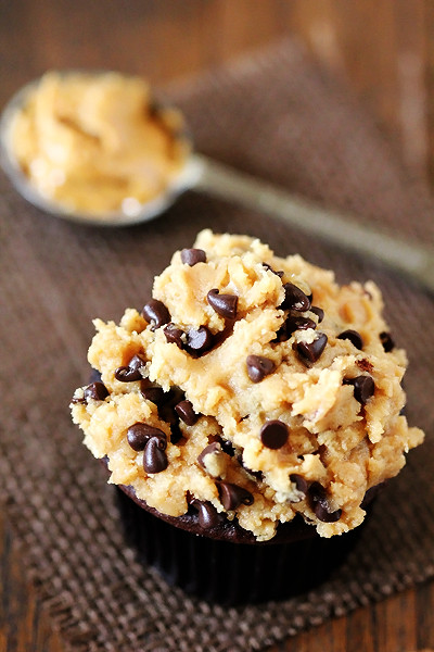 Cookie Dough Icing
 Chocolate Cupcakes with Cookie Dough Frosting Swanky Recipes