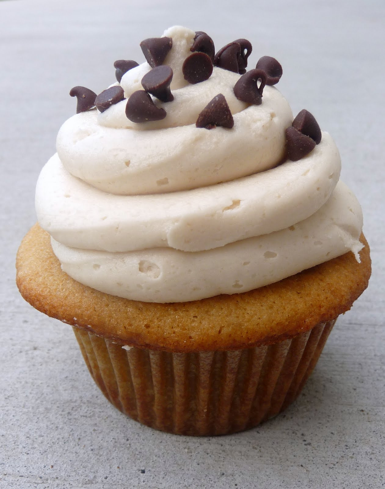 Cookie Dough Icing
 Cookie Dough Cupcakes with Cookie Dough Buttercream