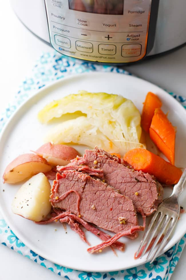Corned Beef And Cabbage Instant Pot
 Instant Pot Corned Beef and Cabbage Pressure Cooker