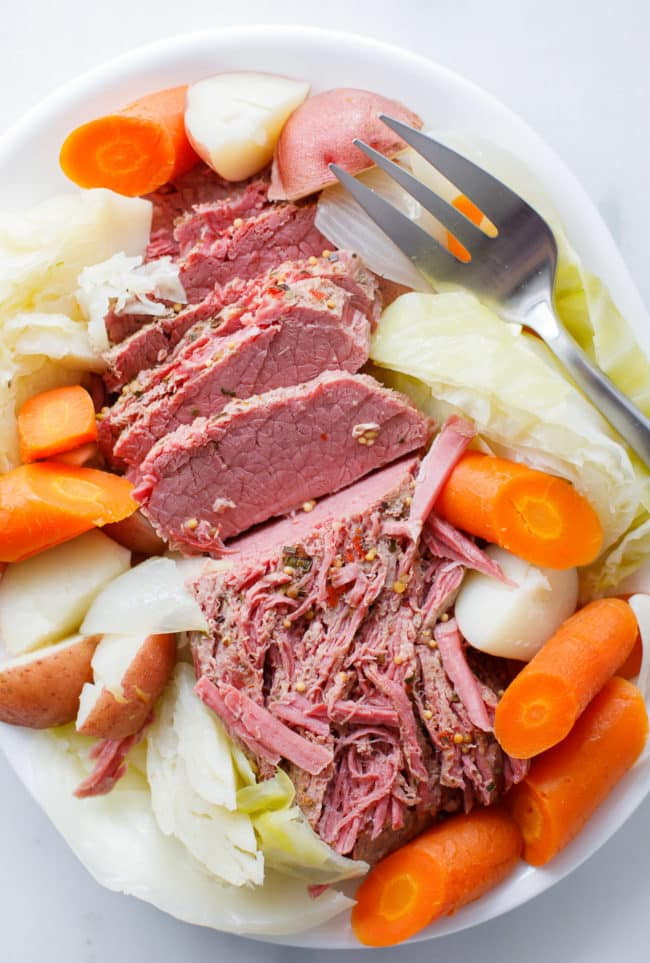 Corned Beef And Cabbage Instant Pot
 Instant Pot Corned Beef and Cabbage Pressure Cooker
