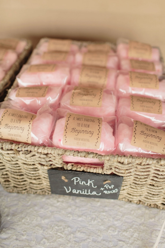 Cotton Candy Wedding Favors
 10 Wedding Favors Under $5 From Etsy That Your Guests Will