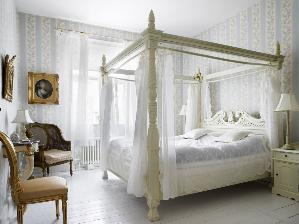 Country Bedroom Decorating
 French Country Bedroom Sets and Headboards