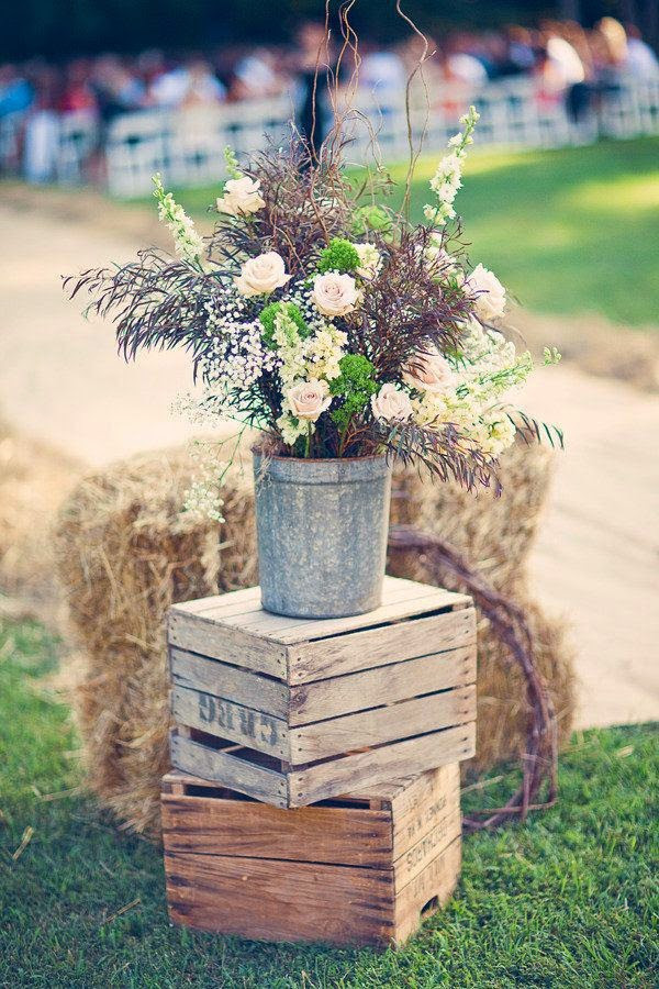 Country Wedding Decoration Ideas
 20 Great Ideas To Use Wooden Crates At Rustic Weddings