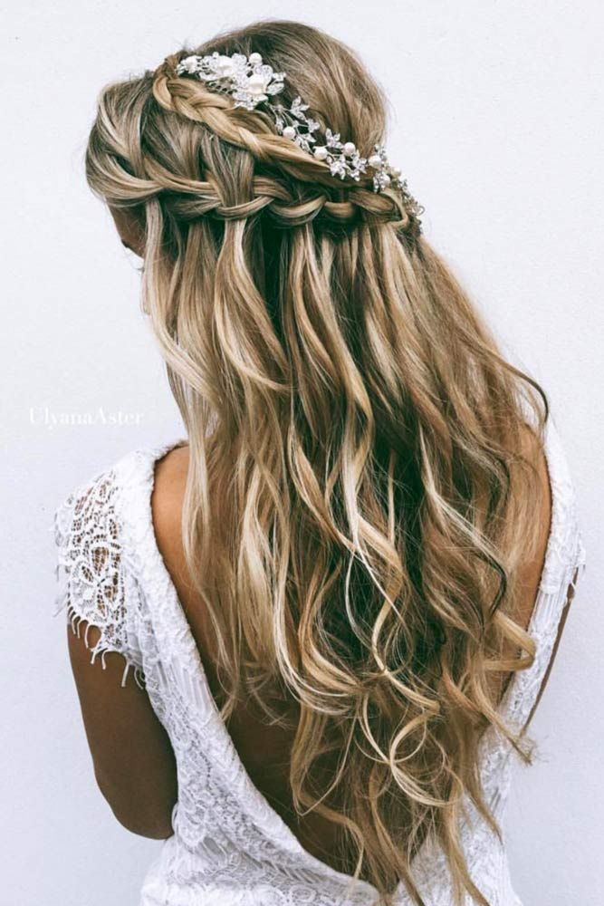 Country Wedding Hairstyles For Bridesmaids
 Chic Half up Bridesmaid Hairstyles for Long Hair