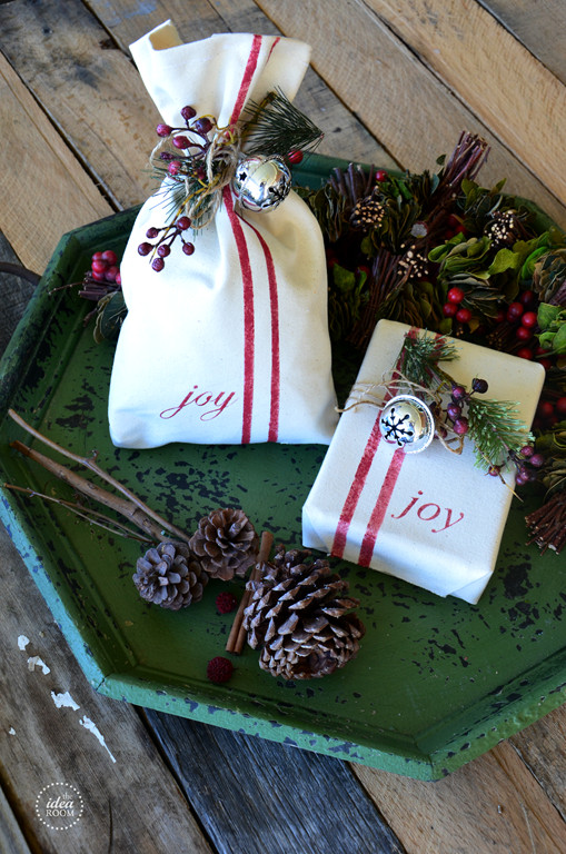 Creative Gift Wrapping Ideas For Christmas
 Creative Christmas Gift Wrap The Idea Room