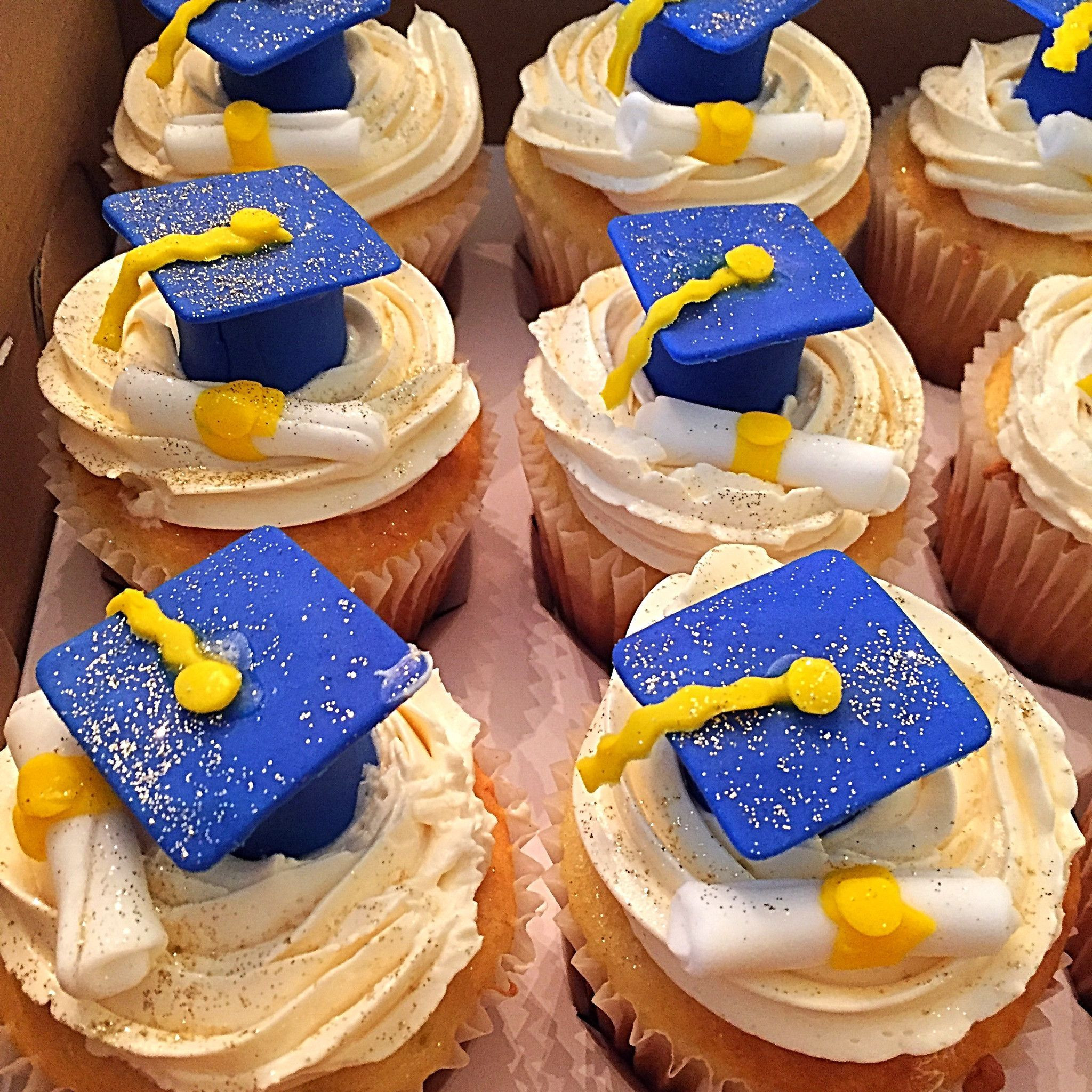 Cupcake Decorating Ideas Graduation Party
 Graduation Cupcakes