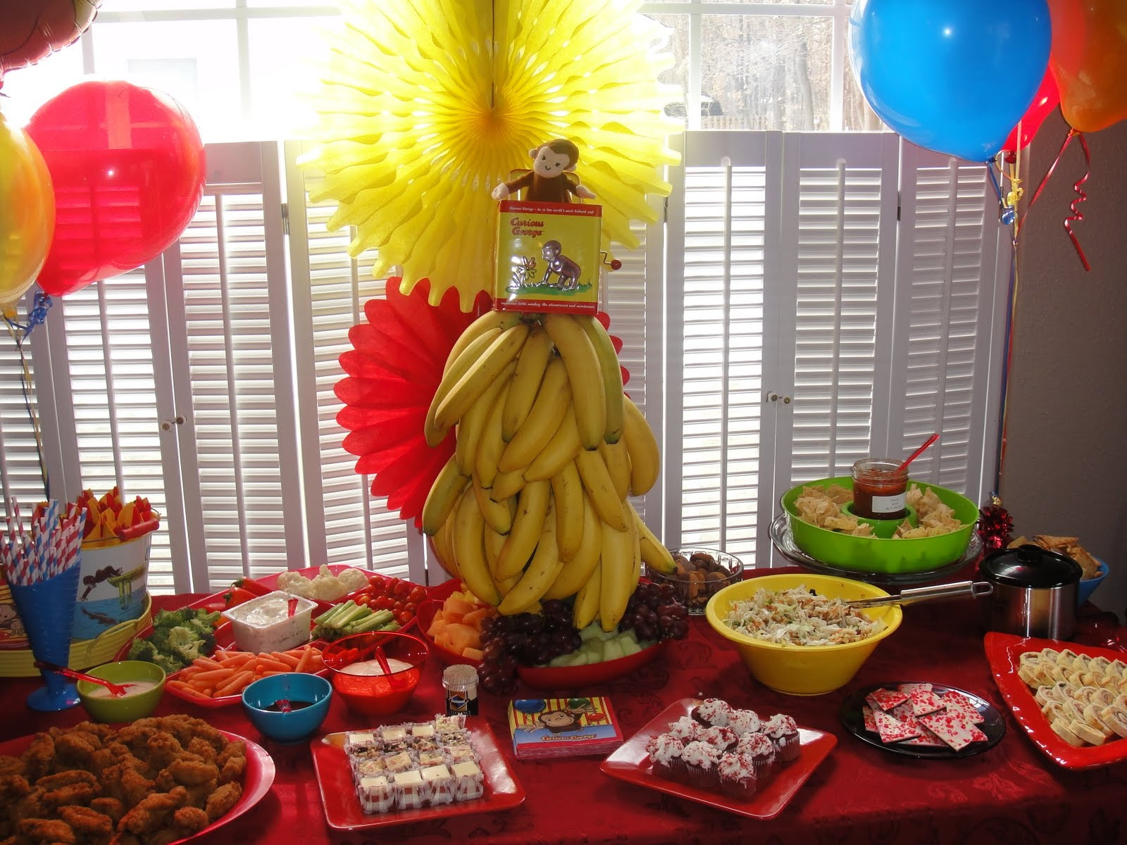 Curious George Birthday Party Food Ideas
 All About the Tables Curious Colin s Curious George 1st