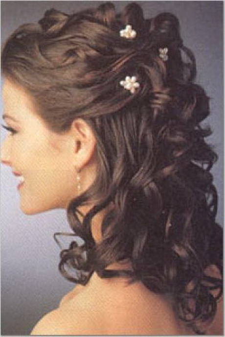 Curled Hairstyles For Bridesmaids
 Curly hairstyles for bridesmaids