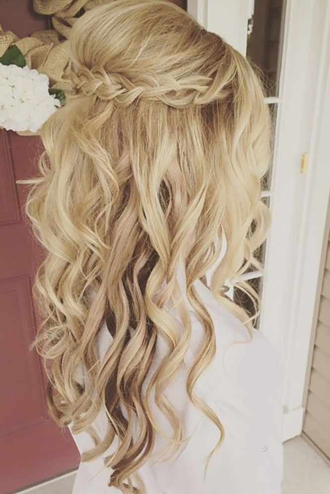 Curled Hairstyles For Bridesmaids
 33 Awesome Curly Wedding Hairstyles To Fall In Love With