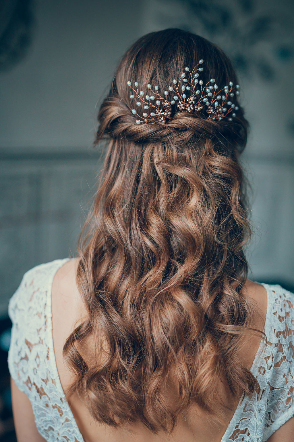 Curly Wedding Hairstyles Half Up Half Down
 Beautiful Bridal Half Up Half Down Wedding Hair Inspiration