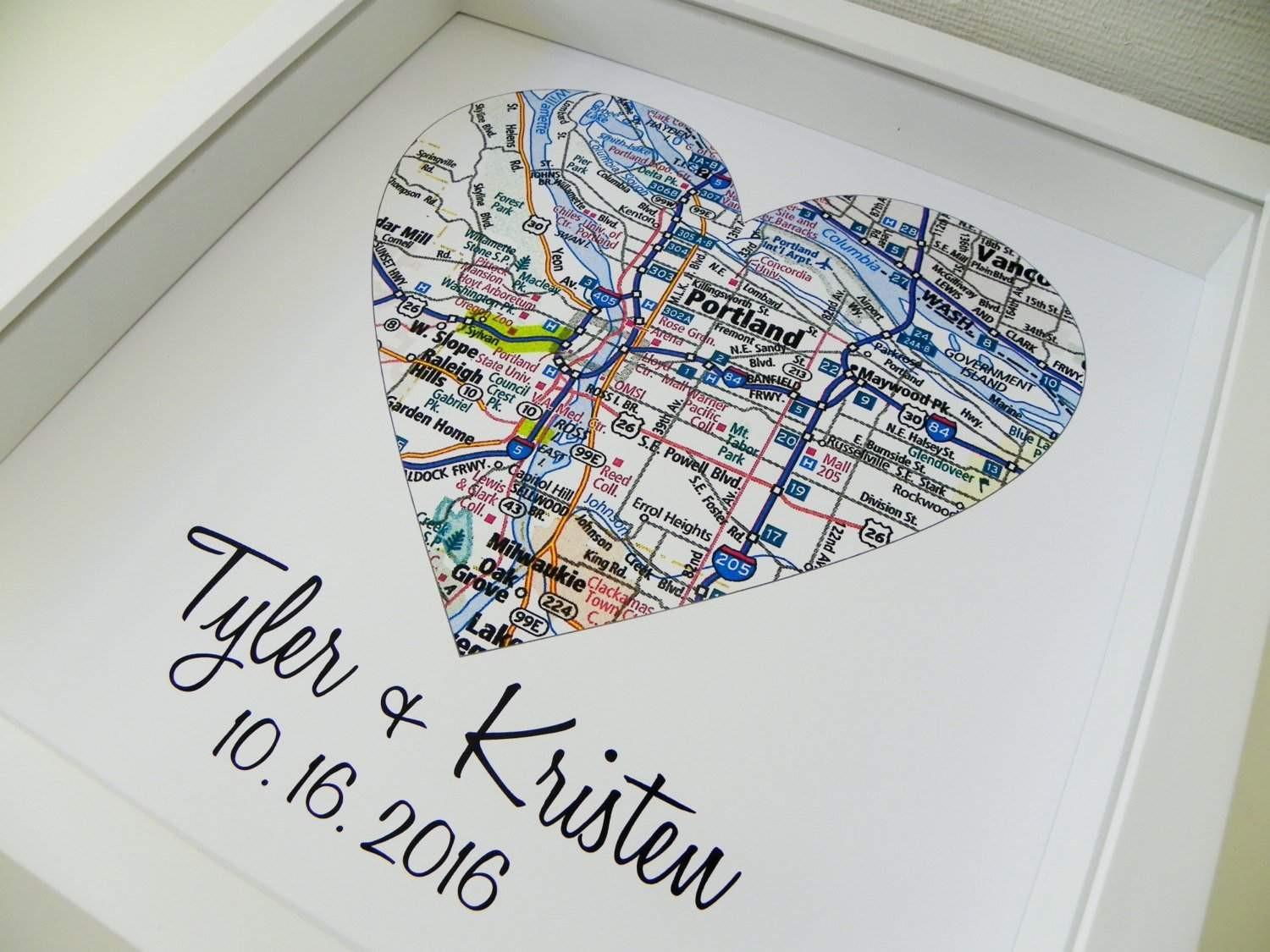 Custom Wedding Gift Ideas
 Top 20 Best Personalized Wedding Gifts