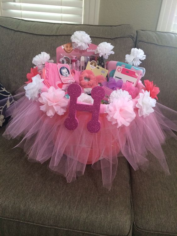 Cute Baby Girl Gift Ideas
 10 Personalized Baby Shower Gift Ideas