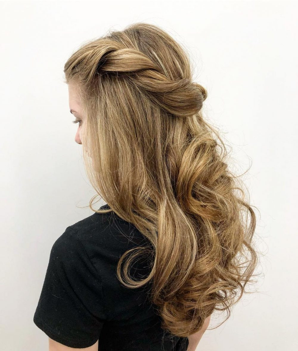 Cute Easy Homecoming Hairstyles
 28 Super Easy Prom Hairstyles to Try