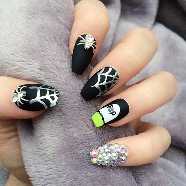 Cute Halloween Nail Ideas
 35 Cute and Spooky Nail Art Ideas for Halloween