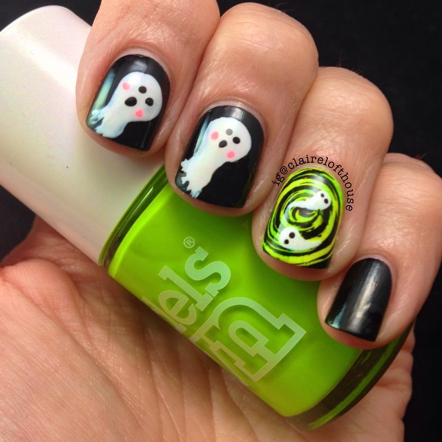 Cute Halloween Nail Ideas
 Cute Halloween Nail Designs Spooky Manicures You Can DIY