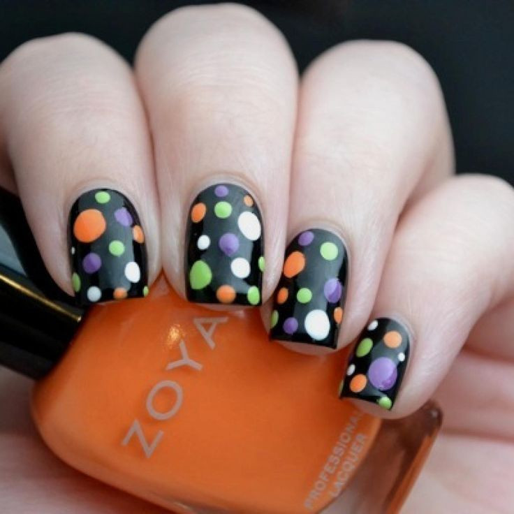 Cute Halloween Nail Ideas
 We found the best Halloween nail designs that will shake