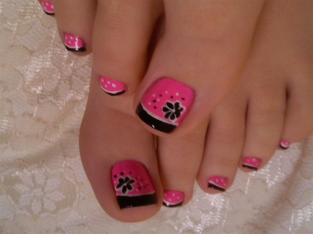 Daisy Toe Nail Art
 daisy duke Nail Art Gallery