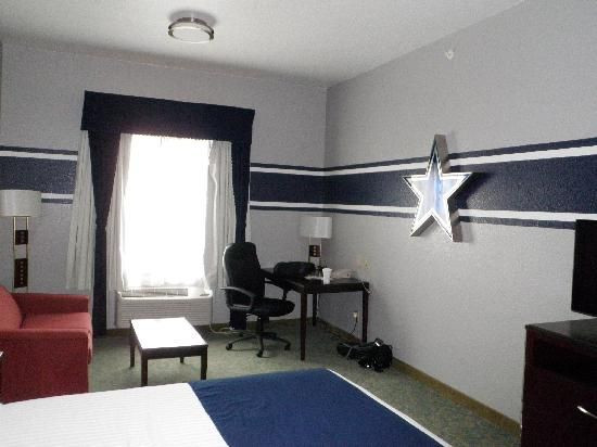 Dallas Cowboys Kids Room
 Thinking of painting the bathroom with this Dallas Cowboys